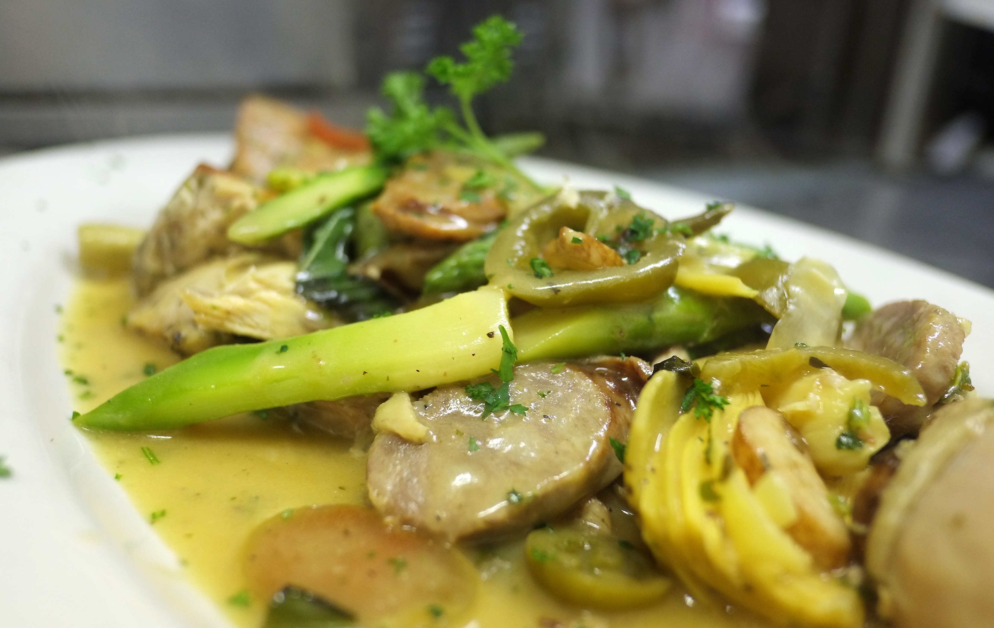 Chicken almondine with green beans and lemon butter